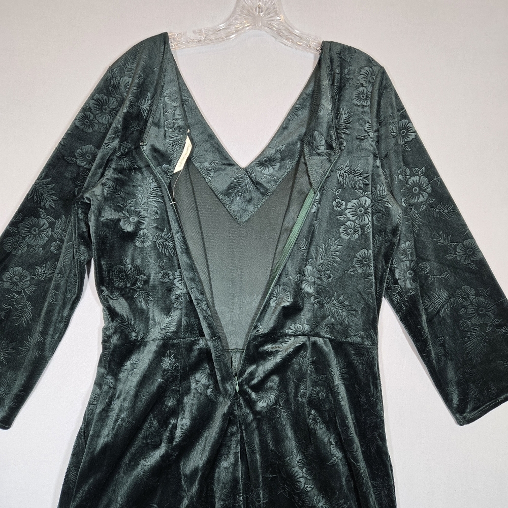 Soft Surroundings Leelah Velvet Jumpsuit Tall Med Floral Embossed Rich Green - Picture 10 of 13